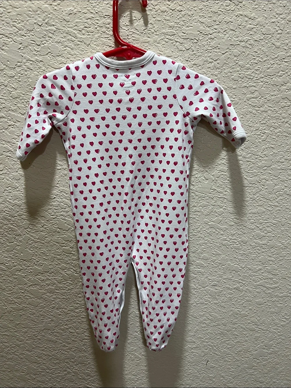 Roller Rabbit heart footies w/snaps size 3-6M